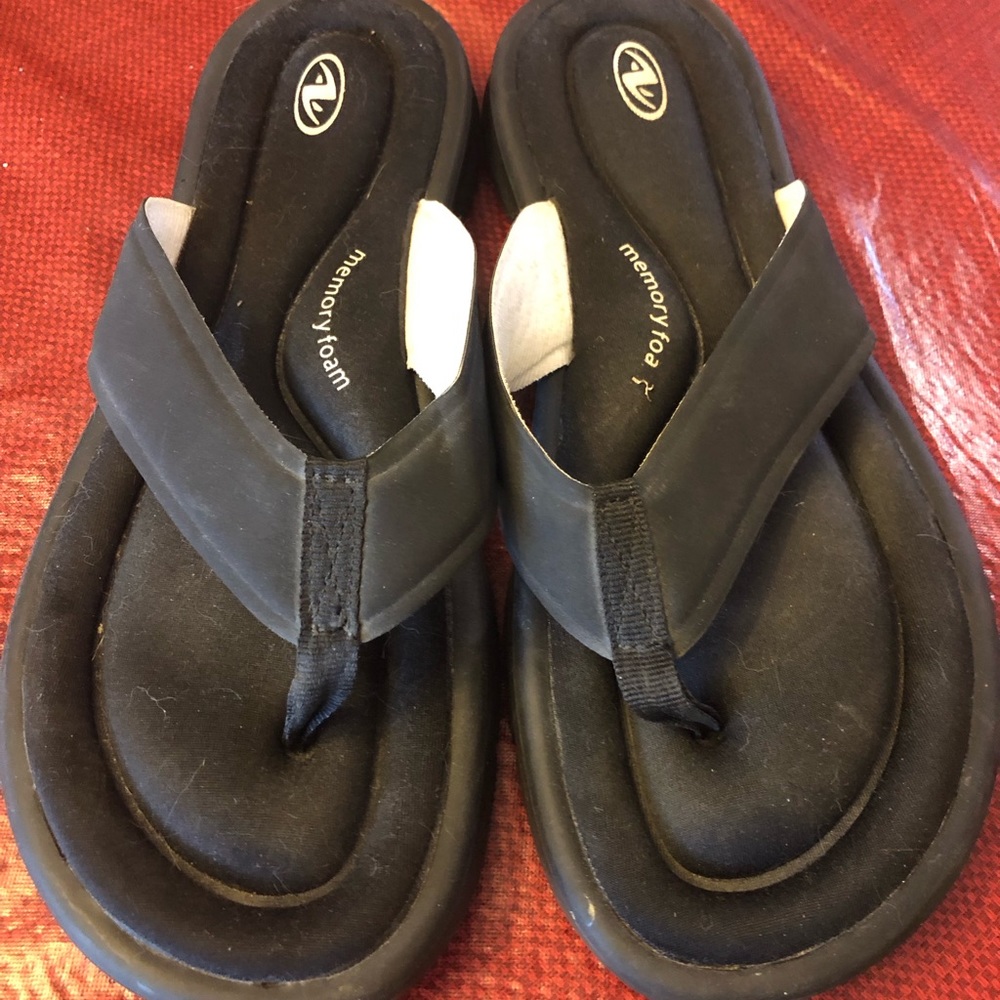 Athletic Works memory foam Sz 9-10